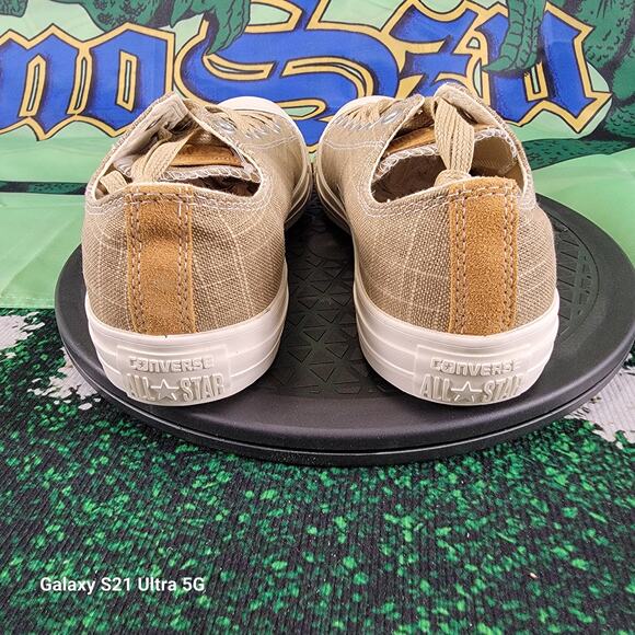 Athletic_Shoes